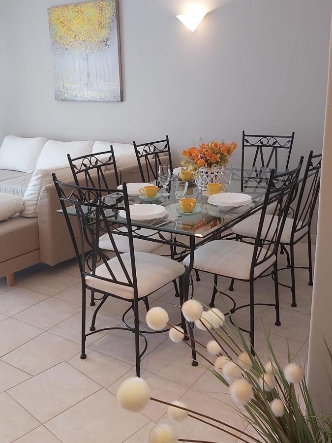 Villa Seaview With Pool - Apartment Yellow Трогір Екстер'єр фото
