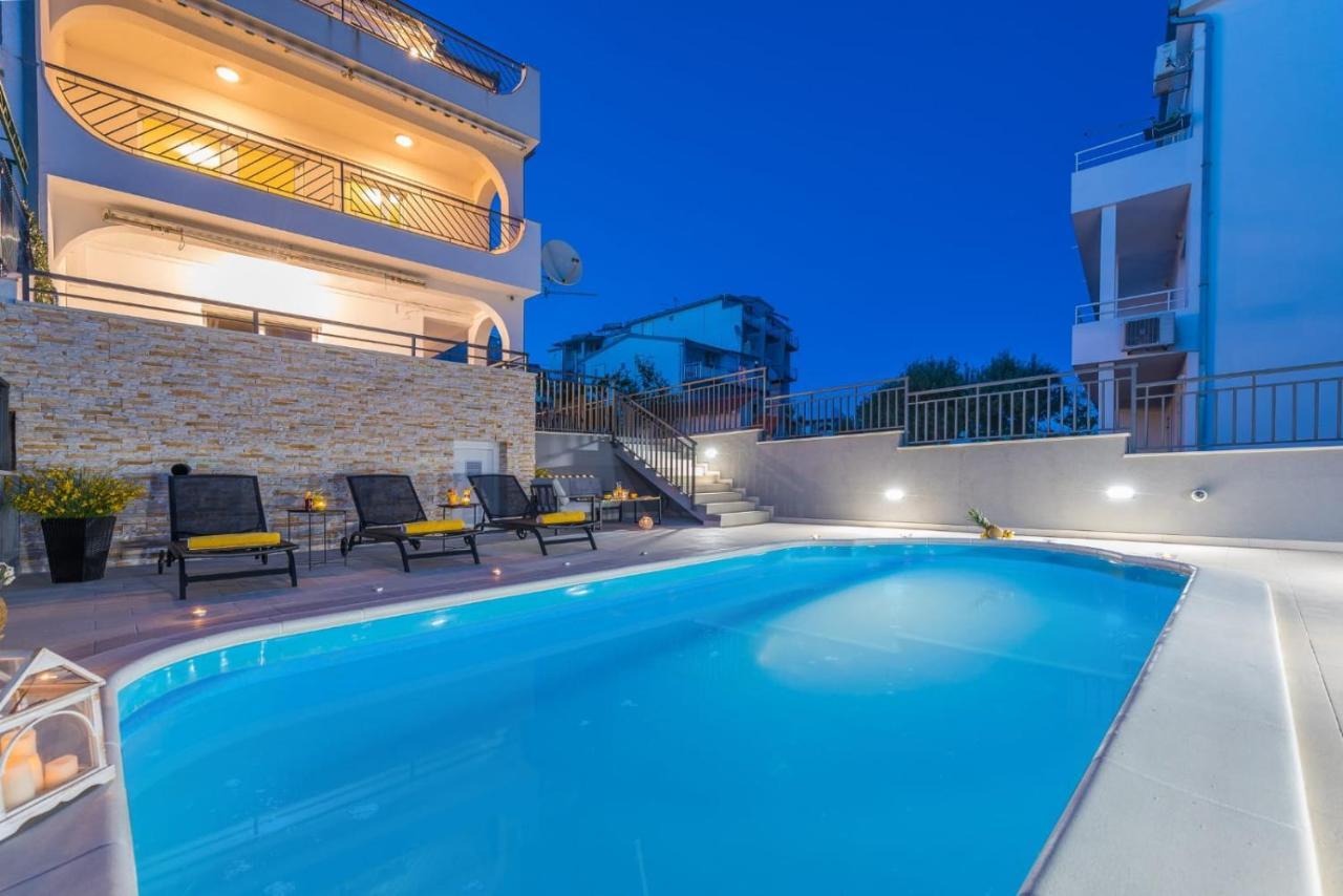 Villa Seaview With Pool - Apartment Yellow Трогір Екстер'єр фото